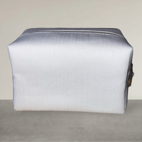 NEW Dior Beauty Pouch Makeup Cosmetic Bag - Picture 3 of 5